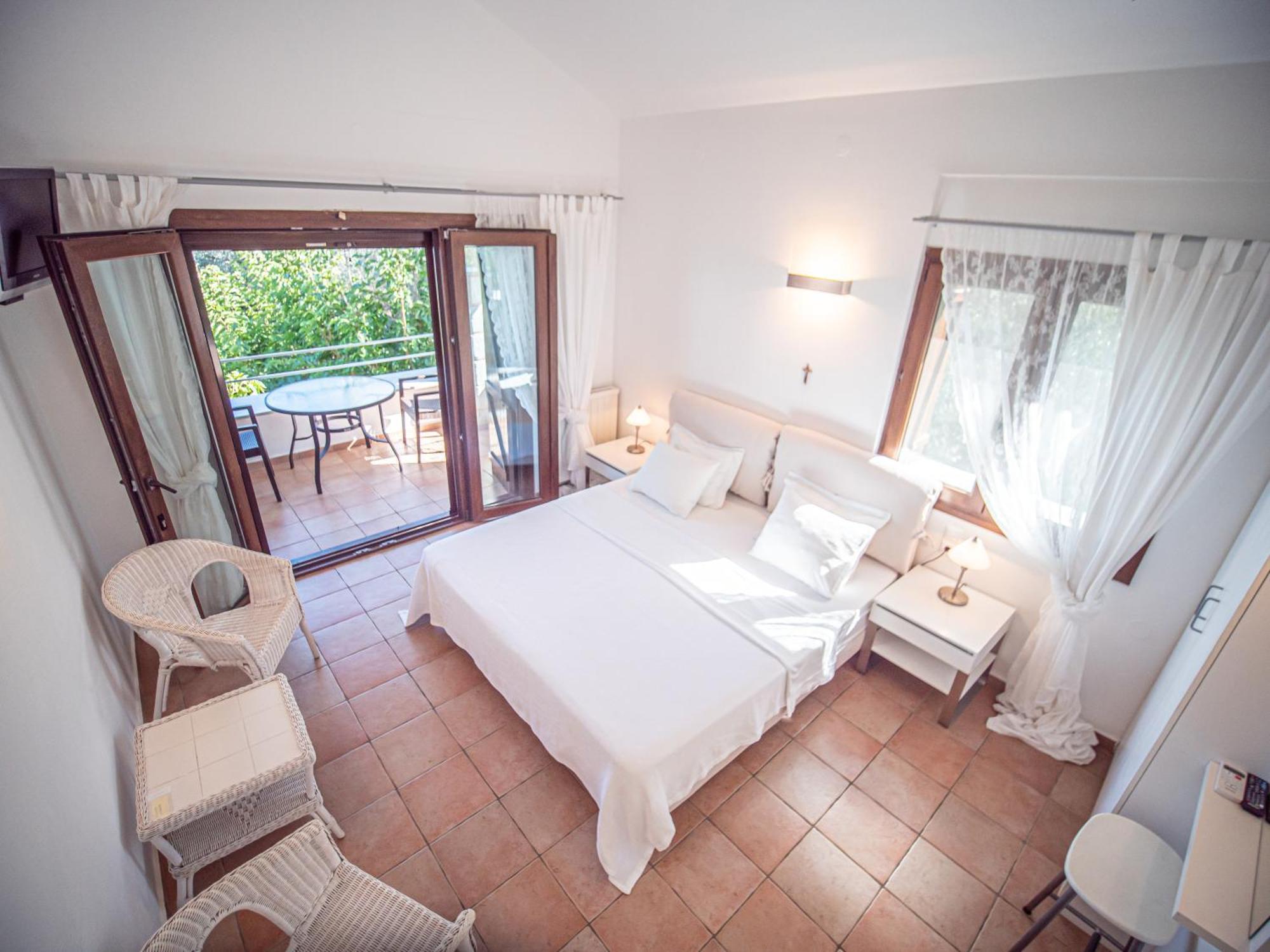 Appartement St George'S House à Potistika Extérieur photo
