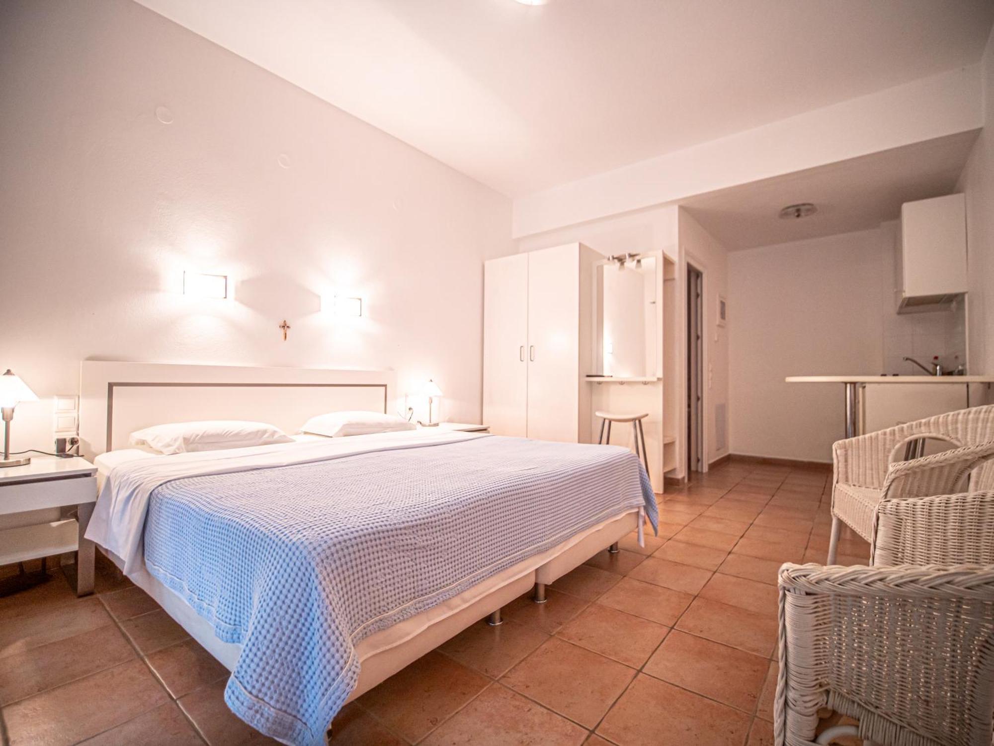 Appartement St George'S House à Potistika Extérieur photo